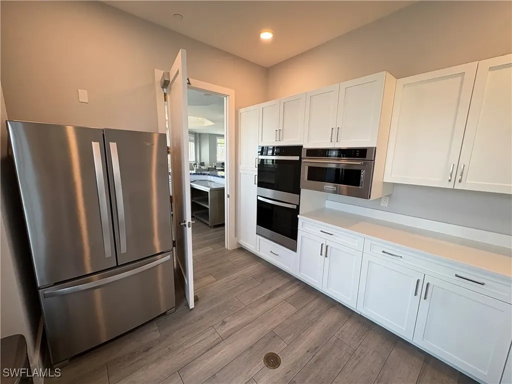 891 10th Street S Naples FL 34102