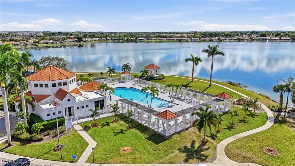 7797 Esmeralda Way Naples FL 34109