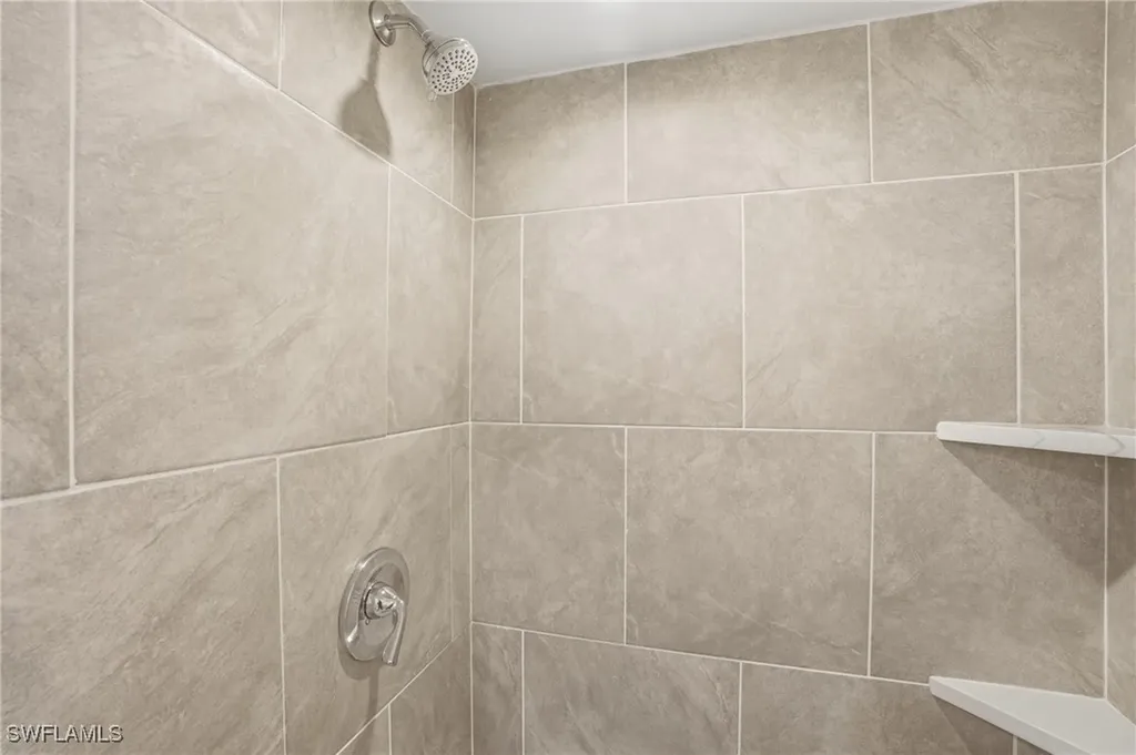 7797 Esmeralda Way Naples FL 34109