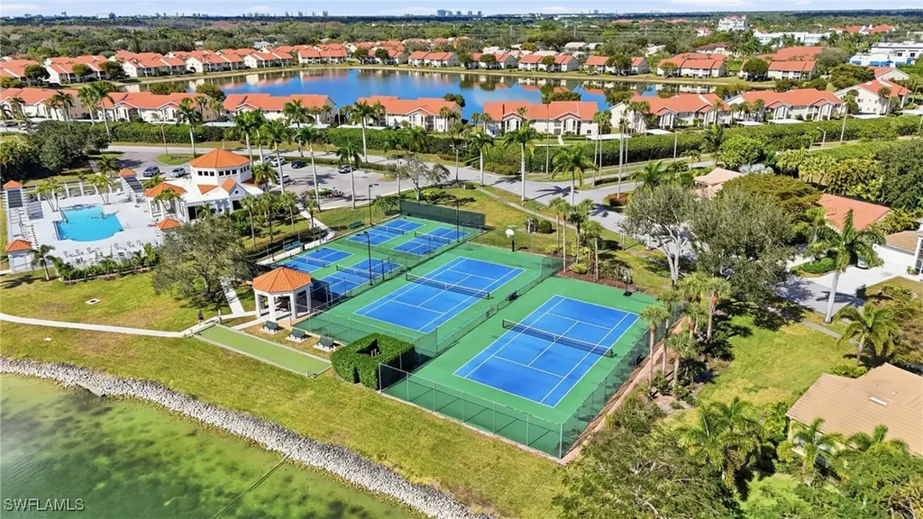 7797 Esmeralda Way Naples FL 34109