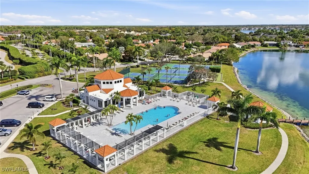 7797 Esmeralda Way Naples FL 34109