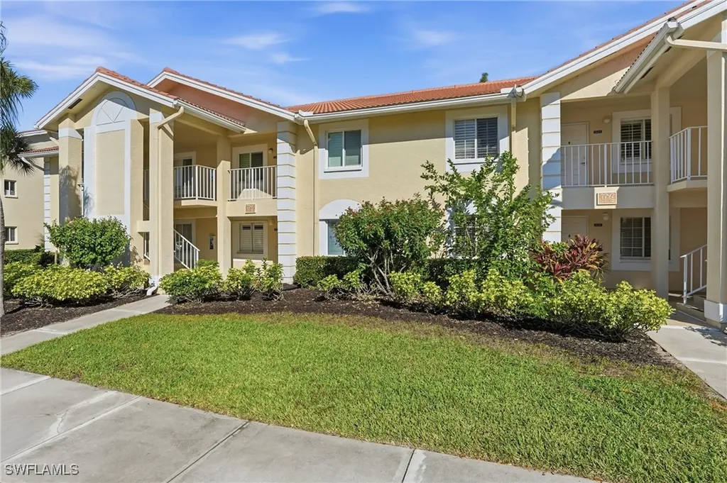 7797 Esmeralda Way Naples FL 34109