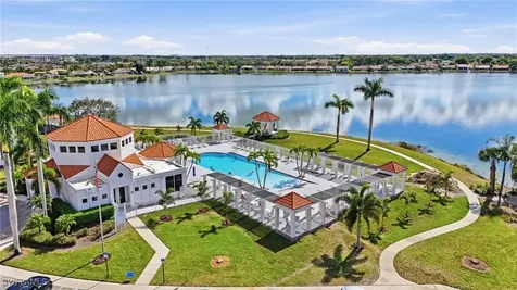 7797 Esmeralda Way Naples FL 34109