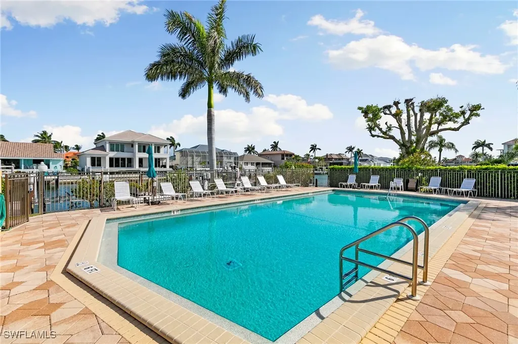860 Panama Court Marco Island FL 34145