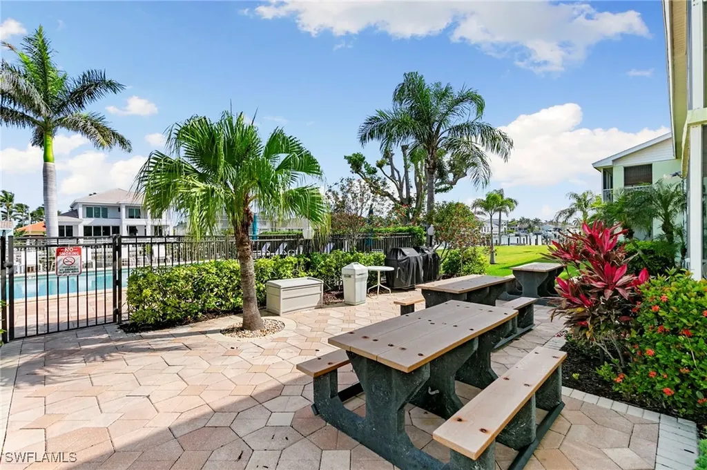 860 Panama Court Marco Island FL 34145