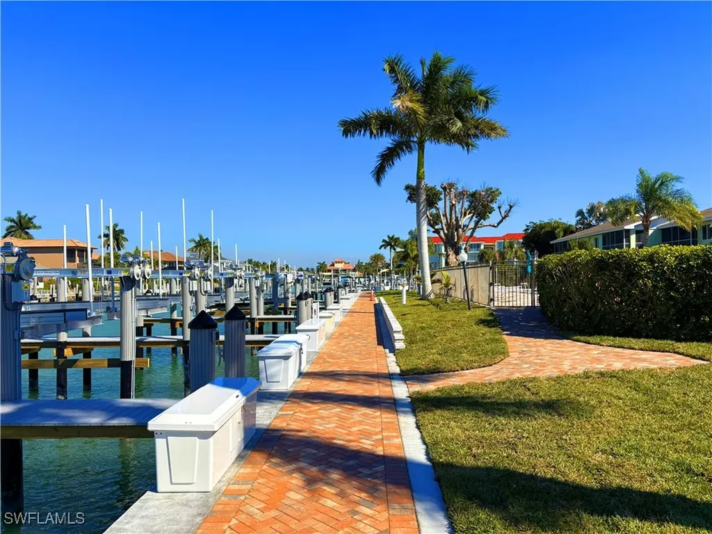 860 Panama Court Marco Island FL 34145
