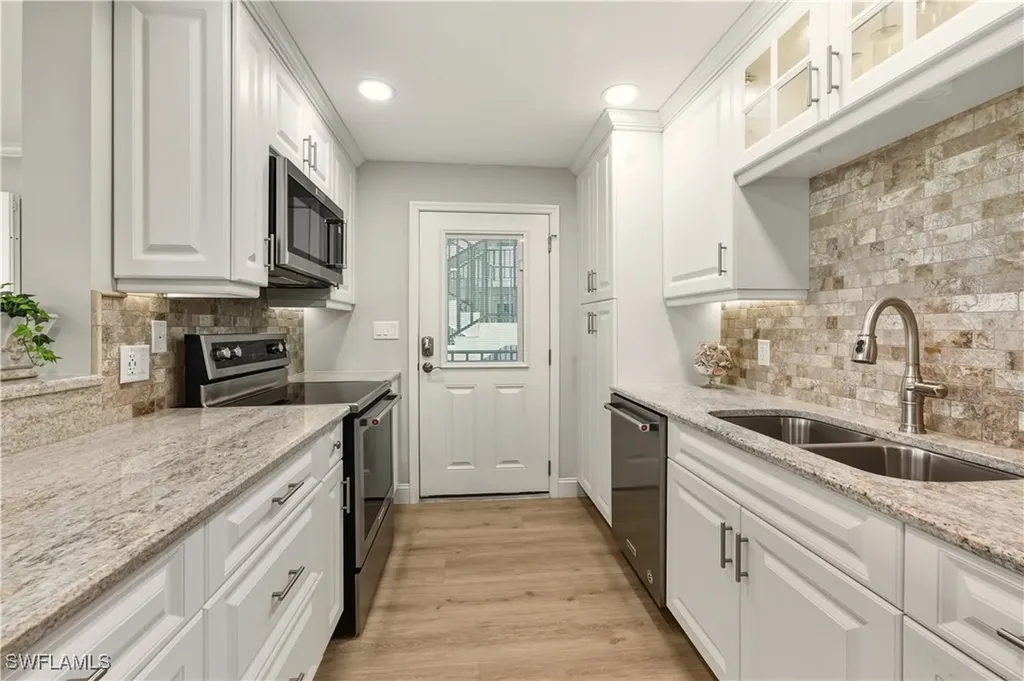 222 Harbour Drive Naples FL 34103