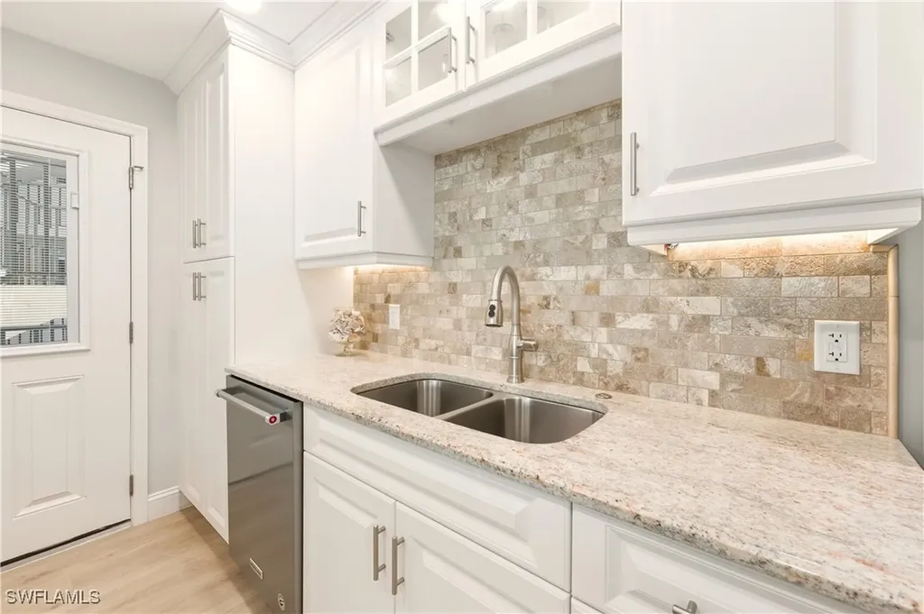 222 Harbour Drive Naples FL 34103