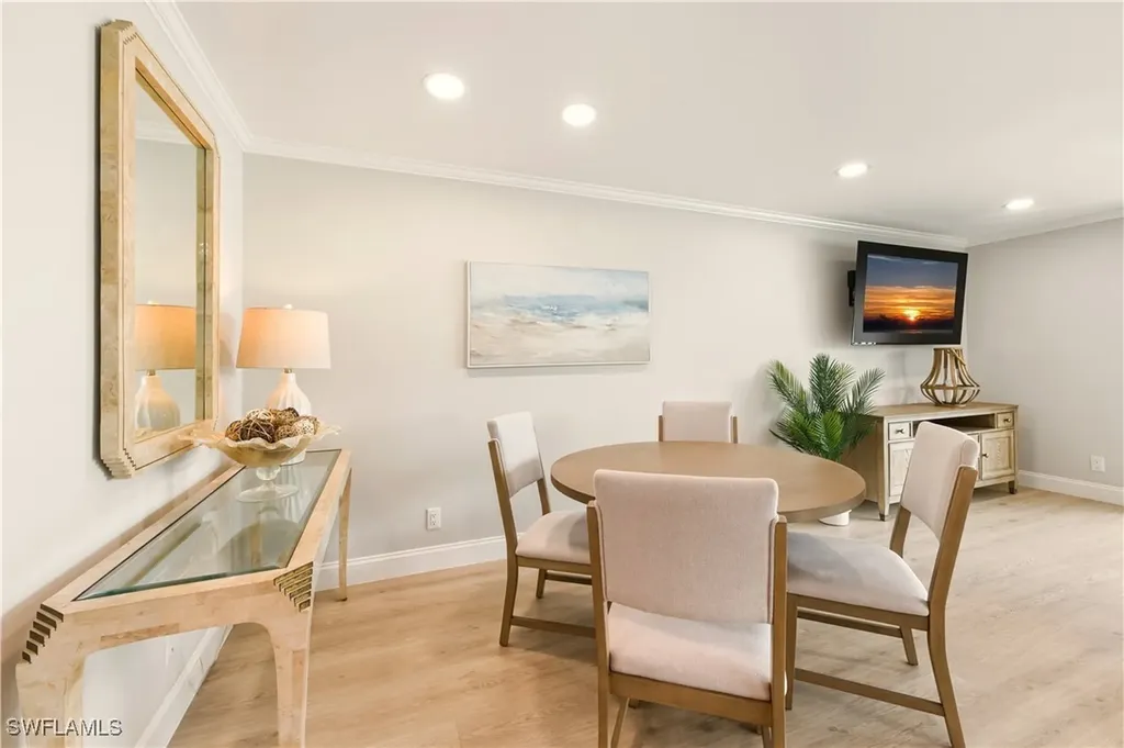 222 Harbour Drive Naples FL 34103