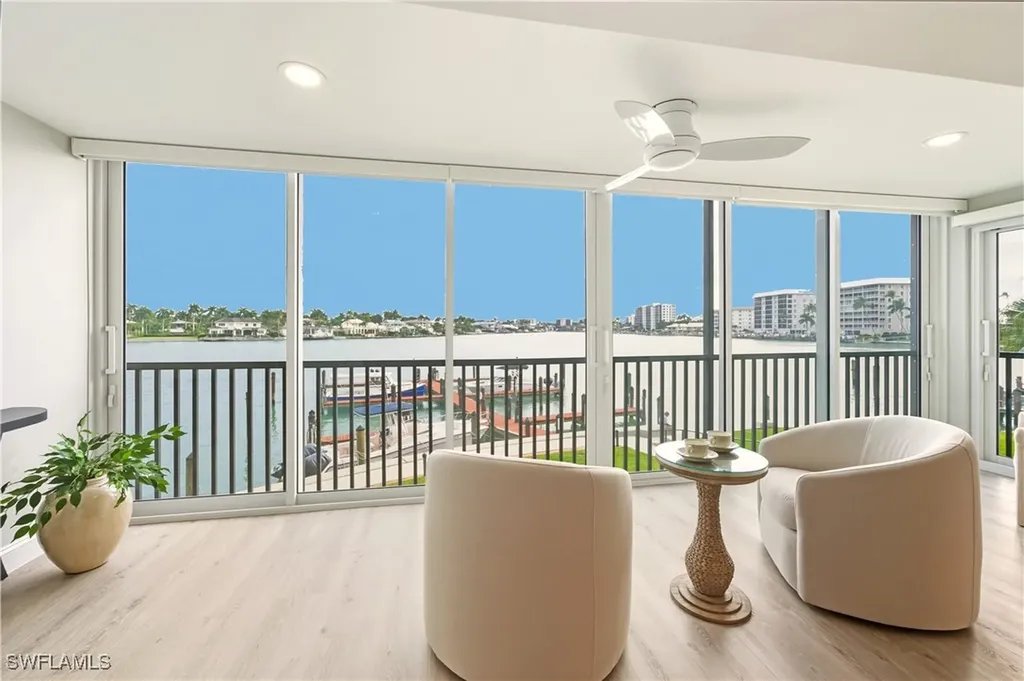 222 Harbour Drive Naples FL 34103