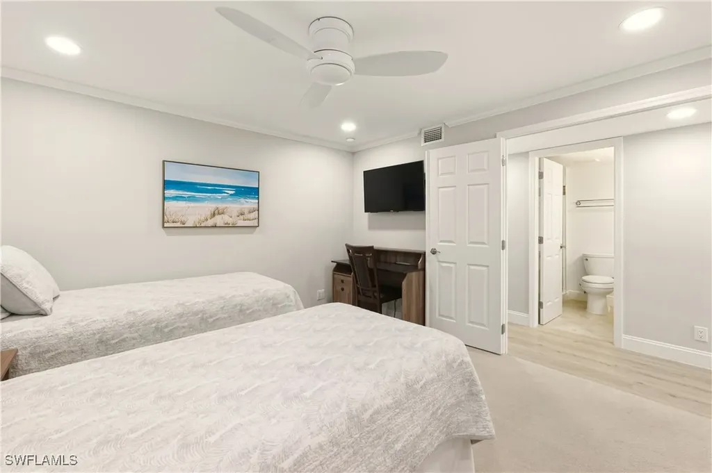 222 Harbour Drive Naples FL 34103