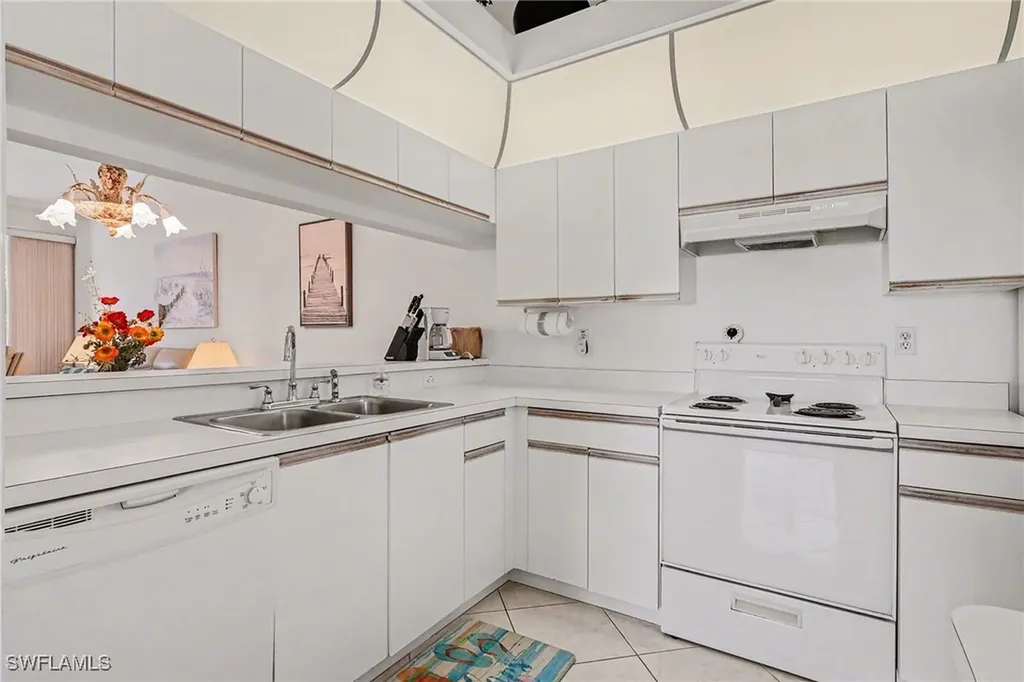 326 Bradstrom Circle Naples FL 34113