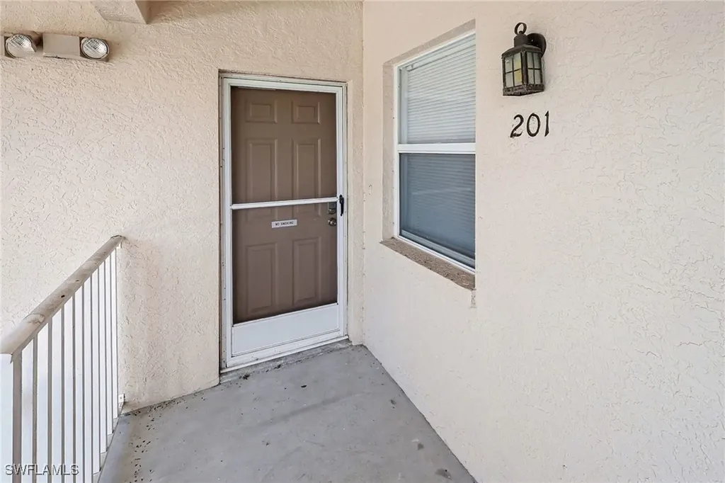 326 Bradstrom Circle Naples FL 34113