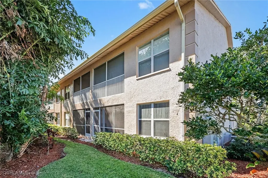 326 Bradstrom Circle Naples FL 34113