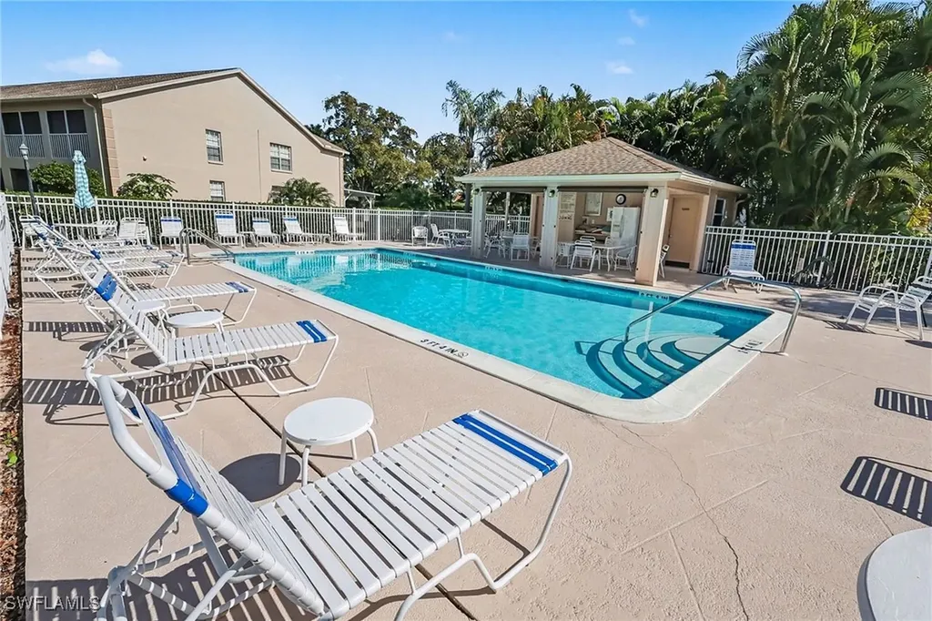 326 Bradstrom Circle Naples FL 34113