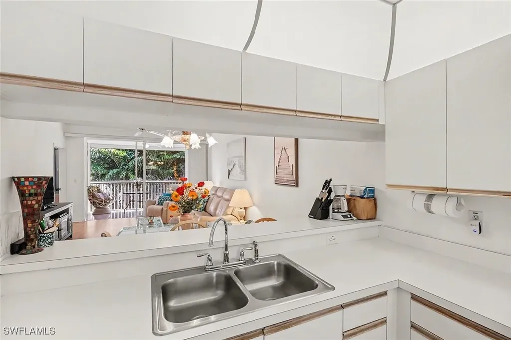 326 Bradstrom Circle Naples FL 34113