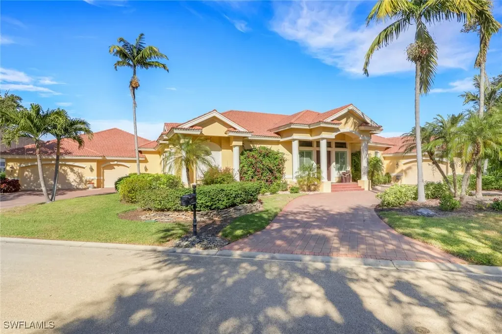 435 Terracina Way Naples FL 34119