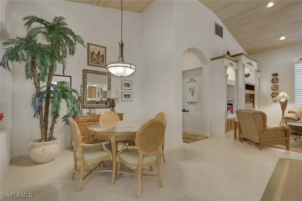 435 Terracina Way Naples FL 34119