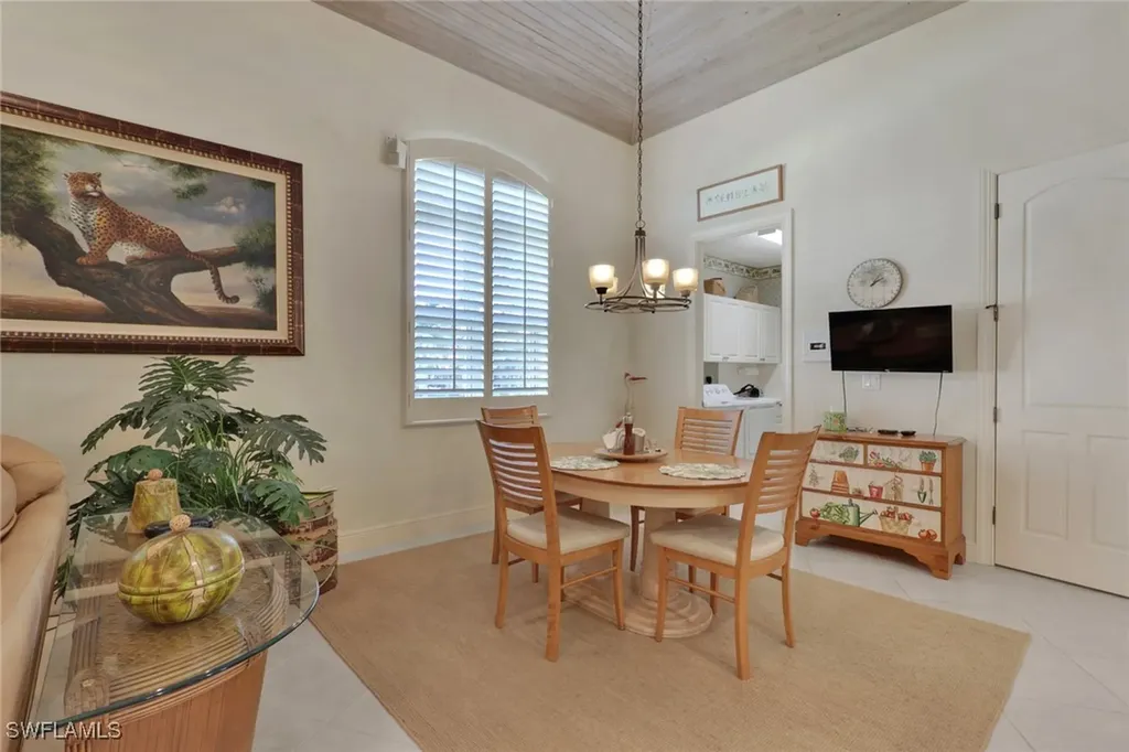 435 Terracina Way Naples FL 34119