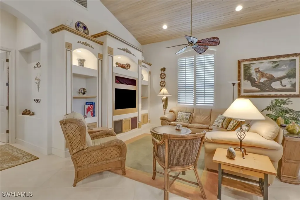 435 Terracina Way Naples FL 34119
