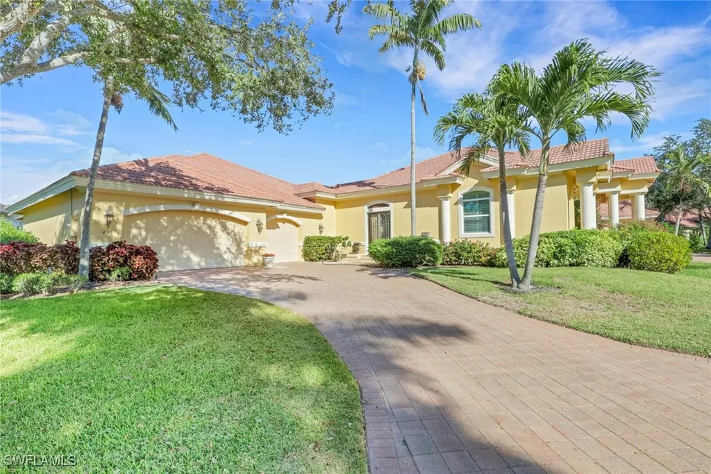 435 Terracina Way Naples FL 34119
