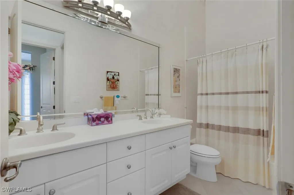 435 Terracina Way Naples FL 34119
