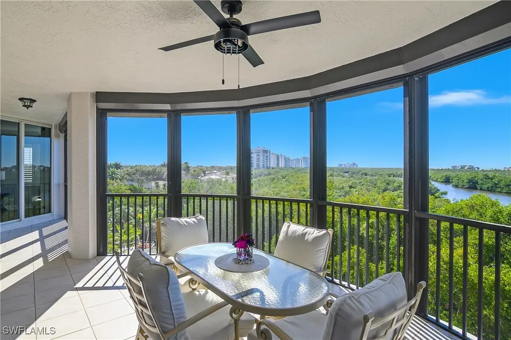 8990 Bay Colony Drive Naples FL 34108