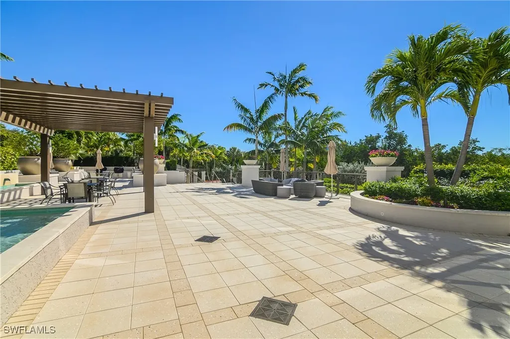 8990 Bay Colony Drive Naples FL 34108