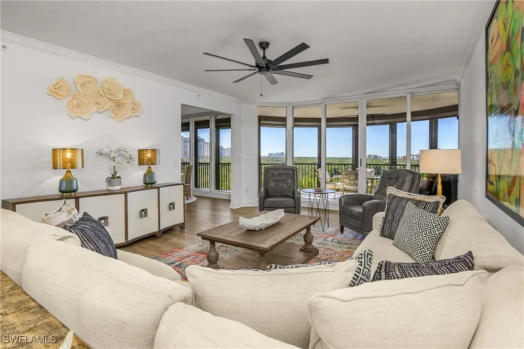 8990 Bay Colony Drive Naples FL 34108