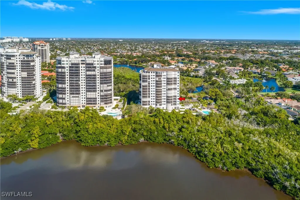 8990 Bay Colony Drive Naples FL 34108