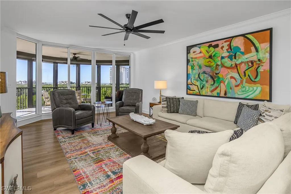 8990 Bay Colony Drive Naples FL 34108