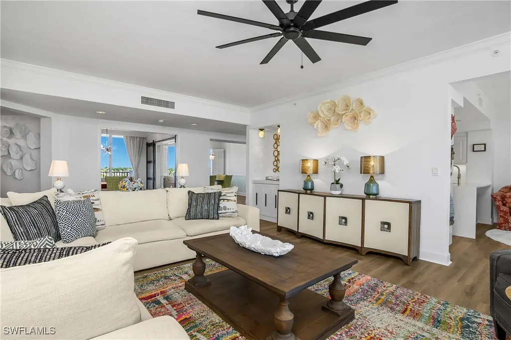 8990 Bay Colony Drive Naples FL 34108