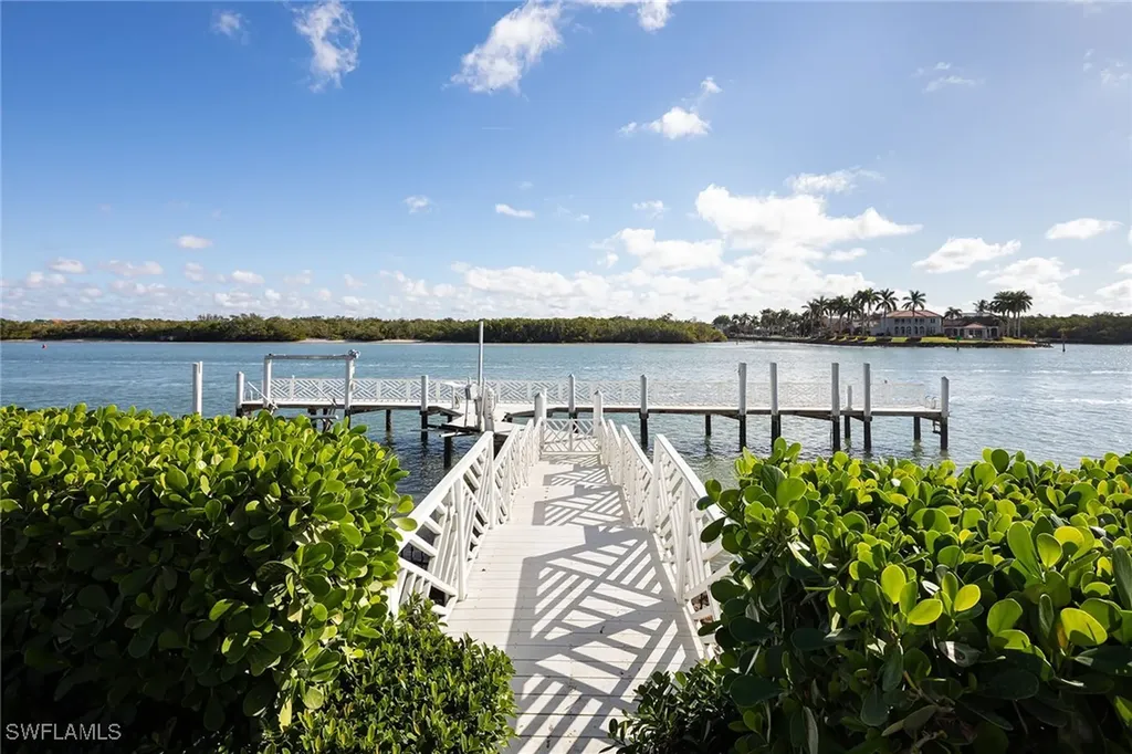 1975 Galleon Drive Naples FL 34102