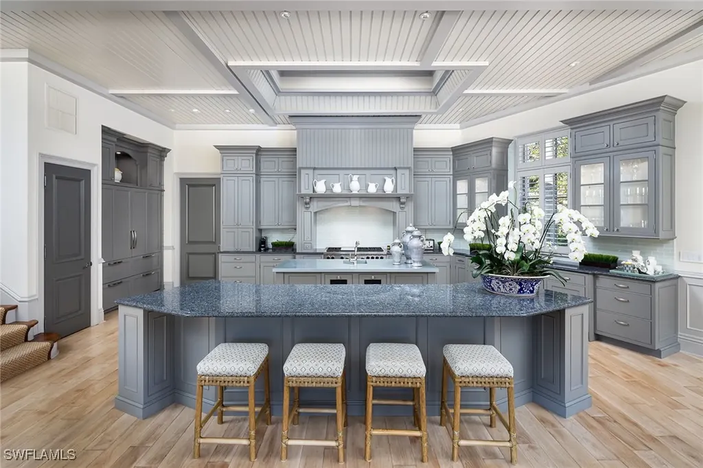 1975 Galleon Drive Naples FL 34102