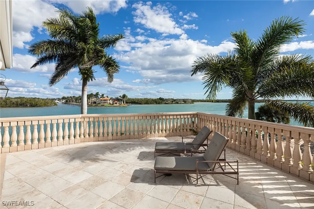 1975 Galleon Drive Naples FL 34102