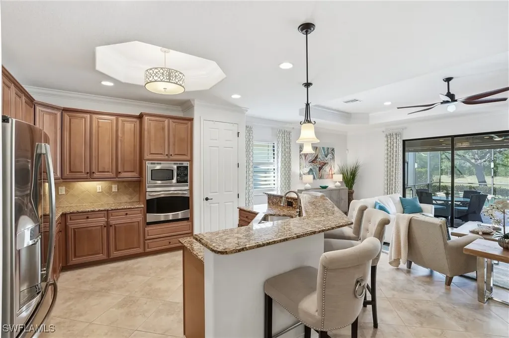 3022 Aviamar Circle Naples FL 34114