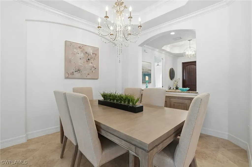 3022 Aviamar Circle Naples FL 34114