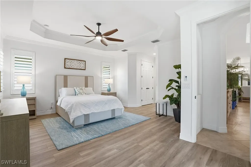 3022 Aviamar Circle Naples FL 34114