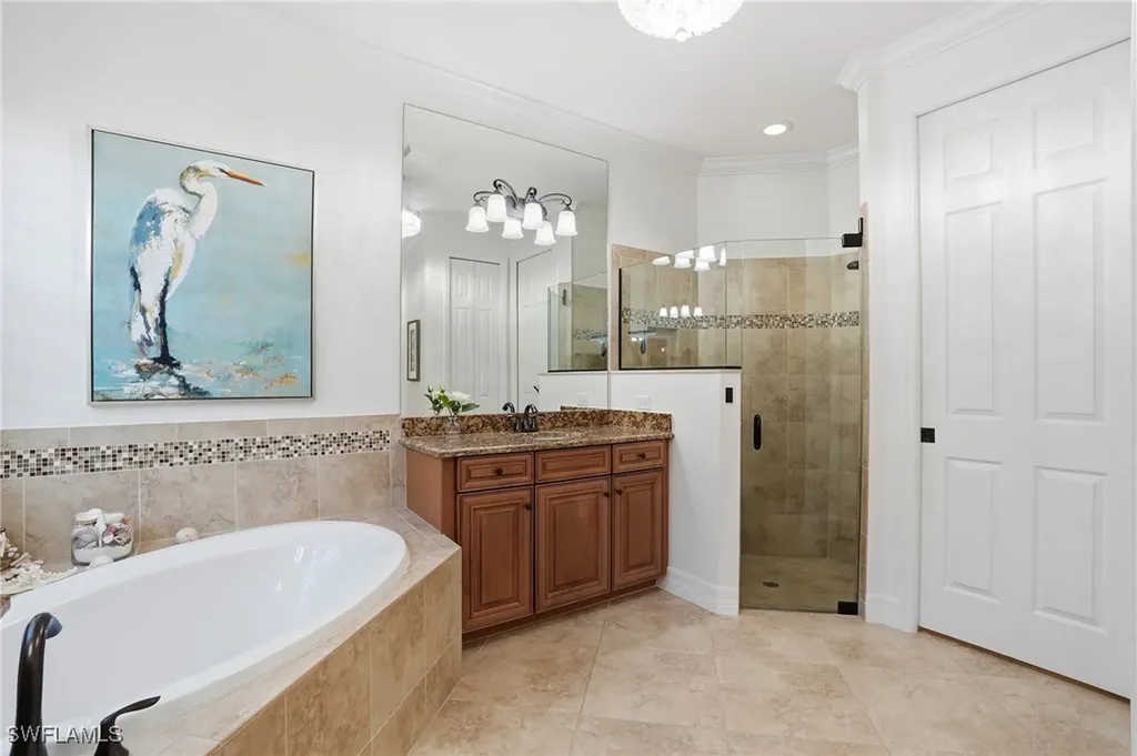 3022 Aviamar Circle Naples FL 34114