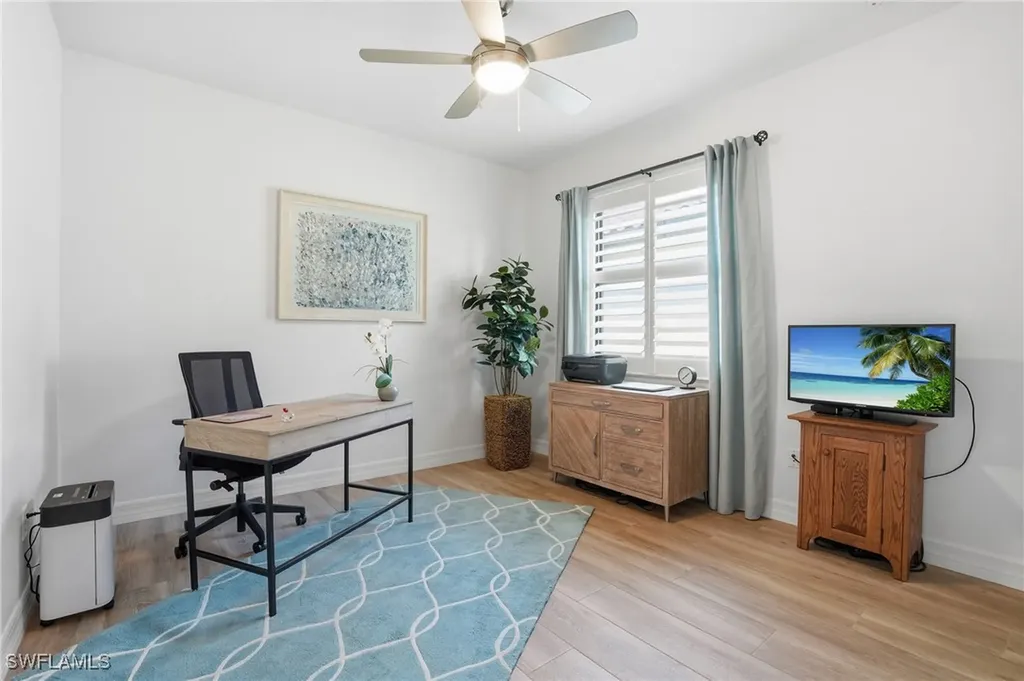 3022 Aviamar Circle Naples FL 34114