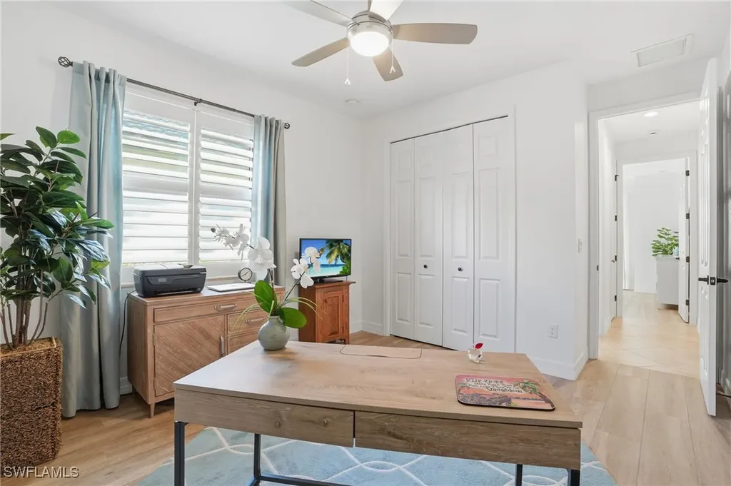 3022 Aviamar Circle Naples FL 34114