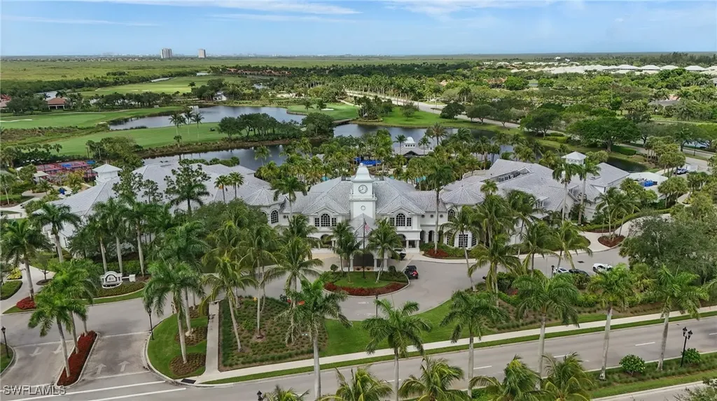 3022 Aviamar Circle Naples FL 34114