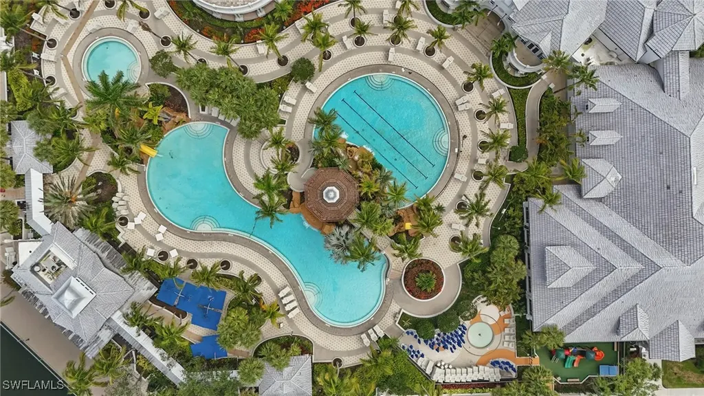 3022 Aviamar Circle Naples FL 34114