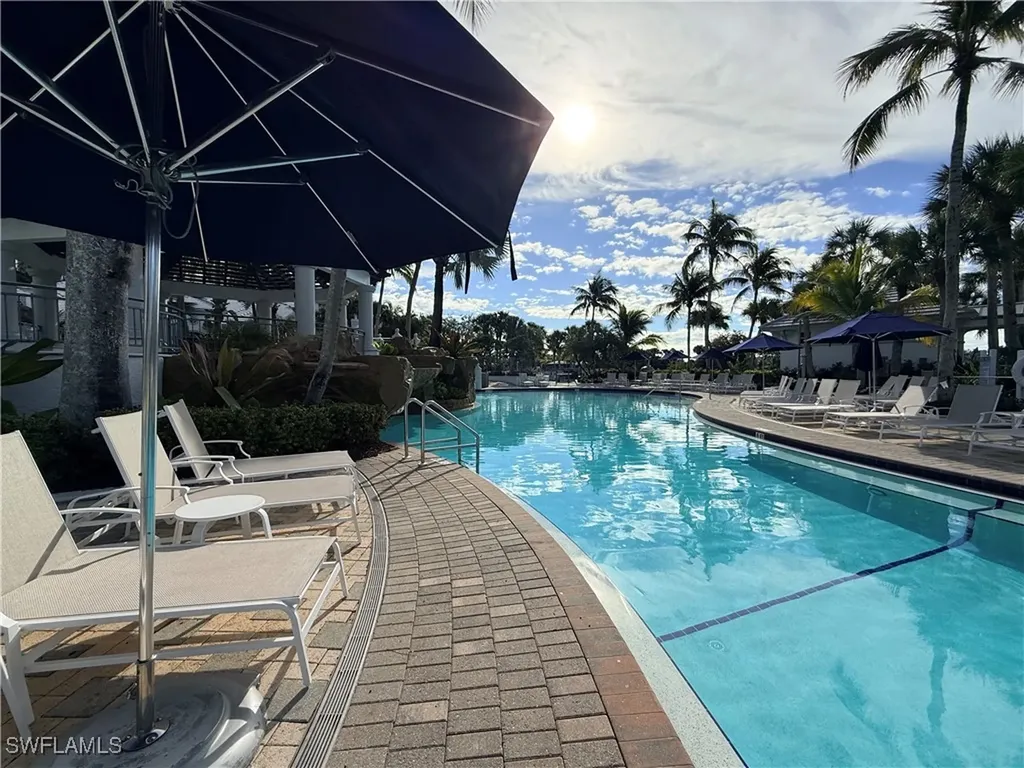 3022 Aviamar Circle Naples FL 34114