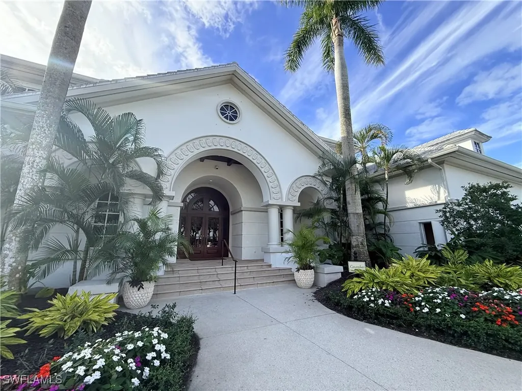 3022 Aviamar Circle Naples FL 34114