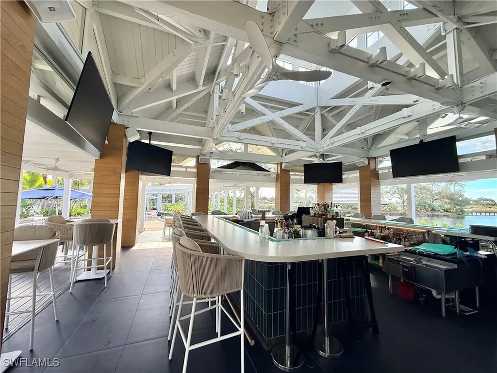 3022 Aviamar Circle Naples FL 34114