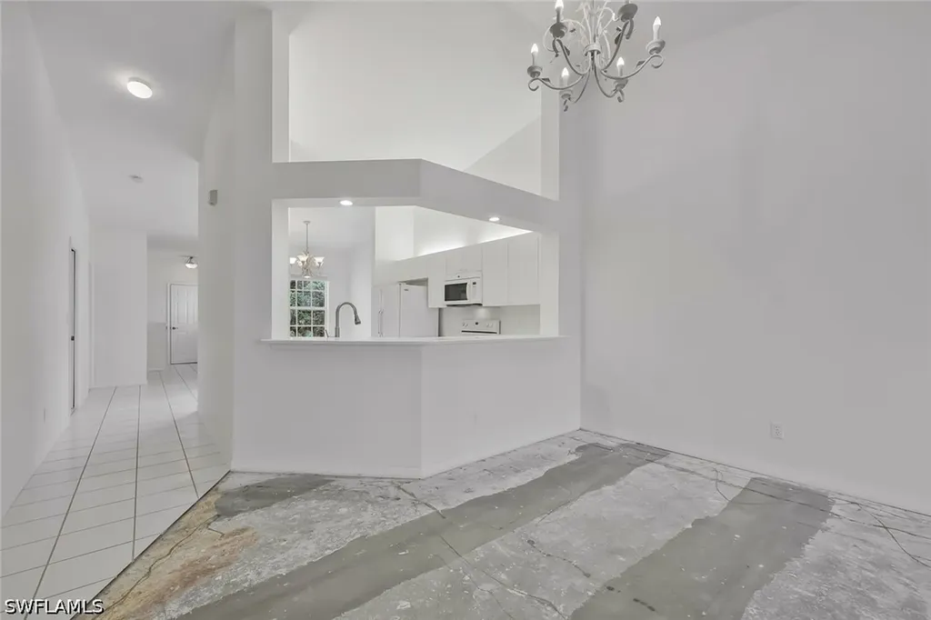 3420 W Crown Pointe Boulevard Naples FL 34112