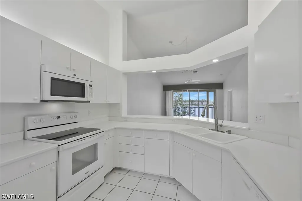 3420 W Crown Pointe Boulevard Naples FL 34112