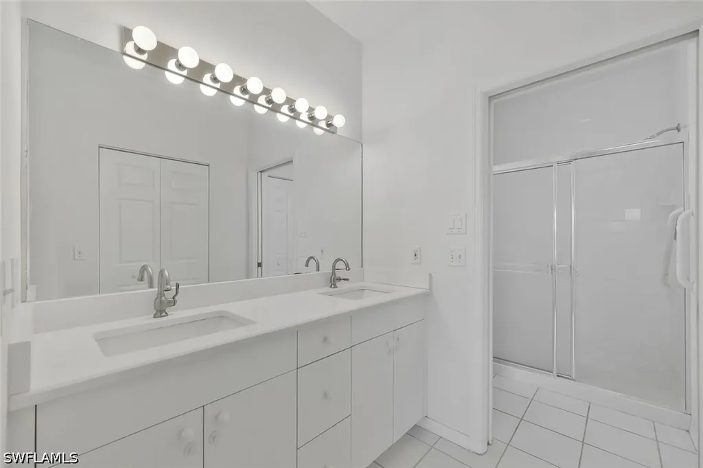 3420 W Crown Pointe Boulevard Naples FL 34112