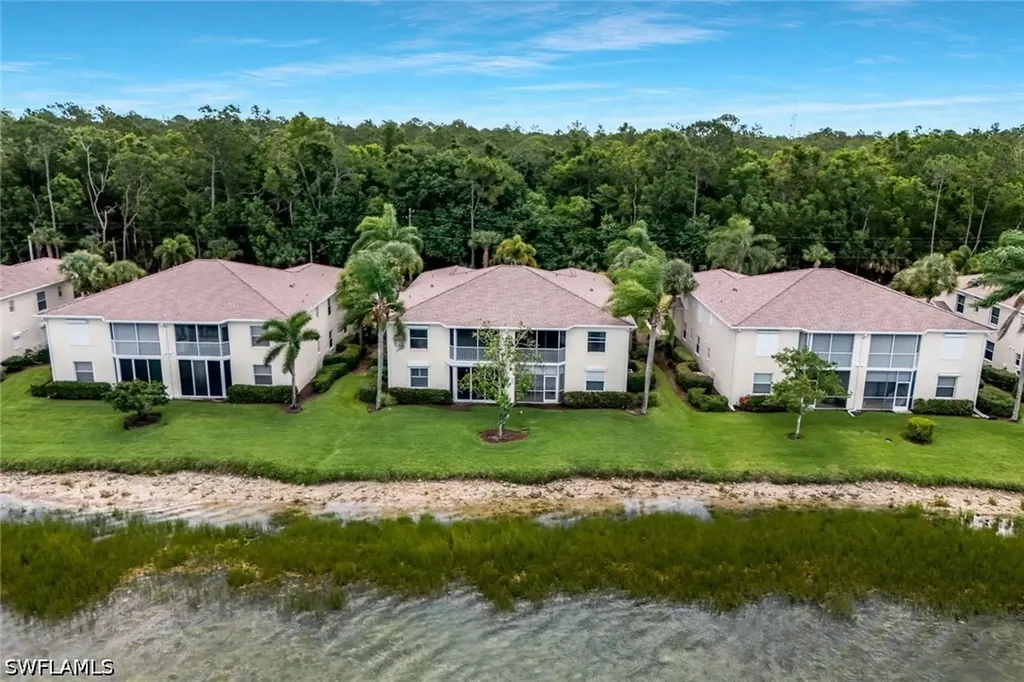 3420 W Crown Pointe Boulevard Naples FL 34112